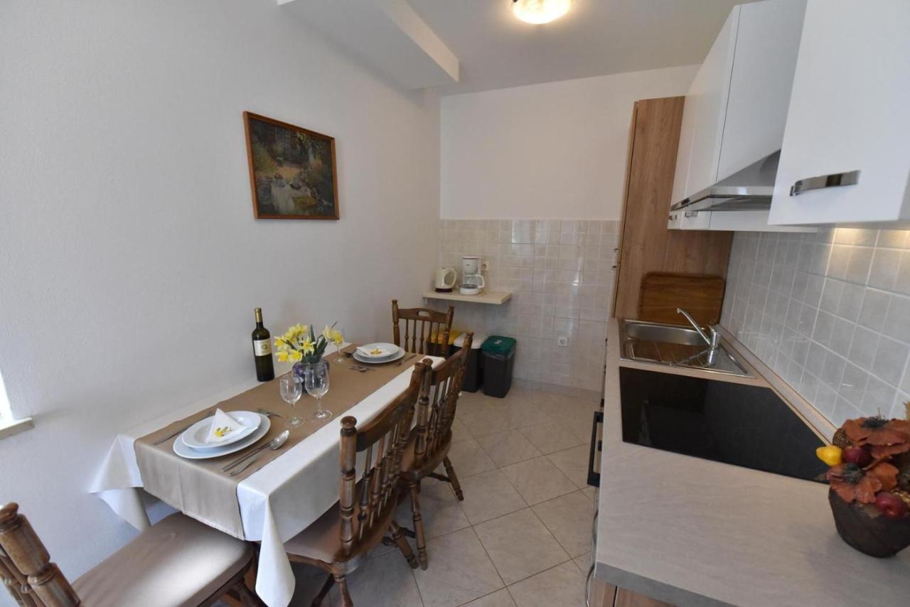 Apartment Nona Tar-Vabriga Buitenkant foto